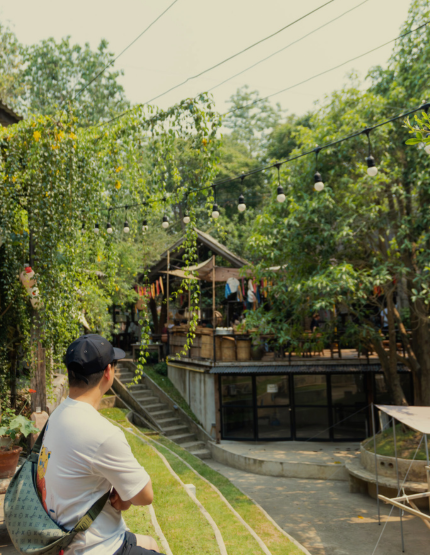 古城區自由探索(可步行前往水果街、塔佩門、咖啡廳)→Baan Kang Wat 藝術村落→泰式鐵盤BBQ