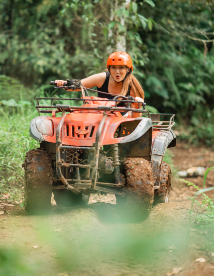 精彩活動二選一(湄登河激流泛舟&ATV越野車 或 飛索12站&4個設施體驗)→尼曼商圈自由逛街(可另外推薦米其林、在地小吃、文青商品、咖啡廳)→泰式按摩 60 分鐘