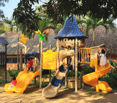  真心市集JJ Market(文創、小吃、農產品、編織、按摩皆找的到)→親子農場半日遊(木炭窯烤披薩DIY、迷你動物園、餵食紐西蘭羊、遊樂場)→露營燒烤日落BBQ+動物連線賓果