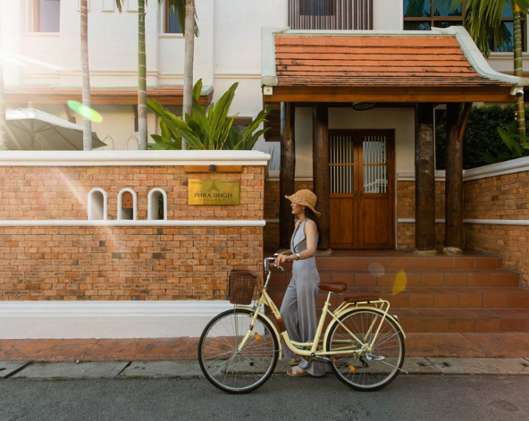 台北→清邁→尼曼商圈自由逛街(推薦巷弄內的冠軍咖啡)→古城飯店Check in→百年老屋泰式風味餐